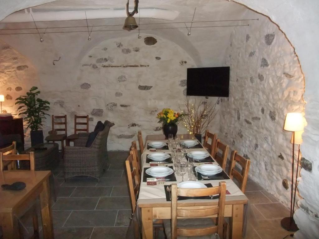 Le Domaine Du Grand Cellier Chambres D'Hotes En Savoie Tournon-sur-Rhône Zewnętrze zdjęcie